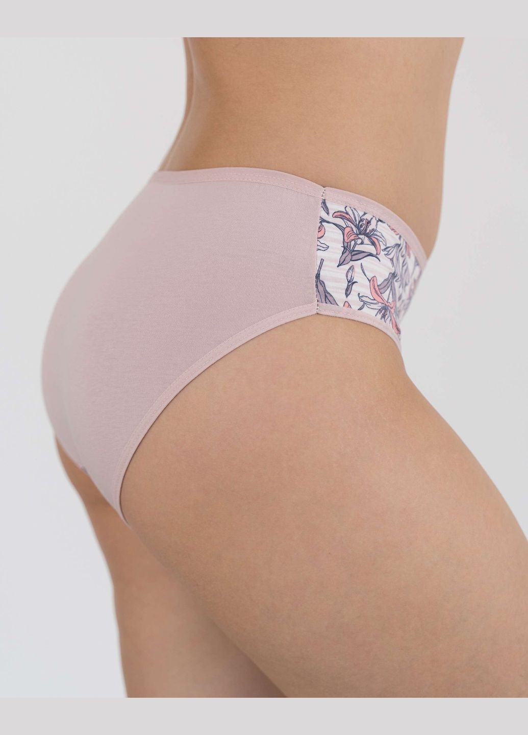 Набір жіночих трусиків тижневок батал - 7 шт Nicoletta (340277080)