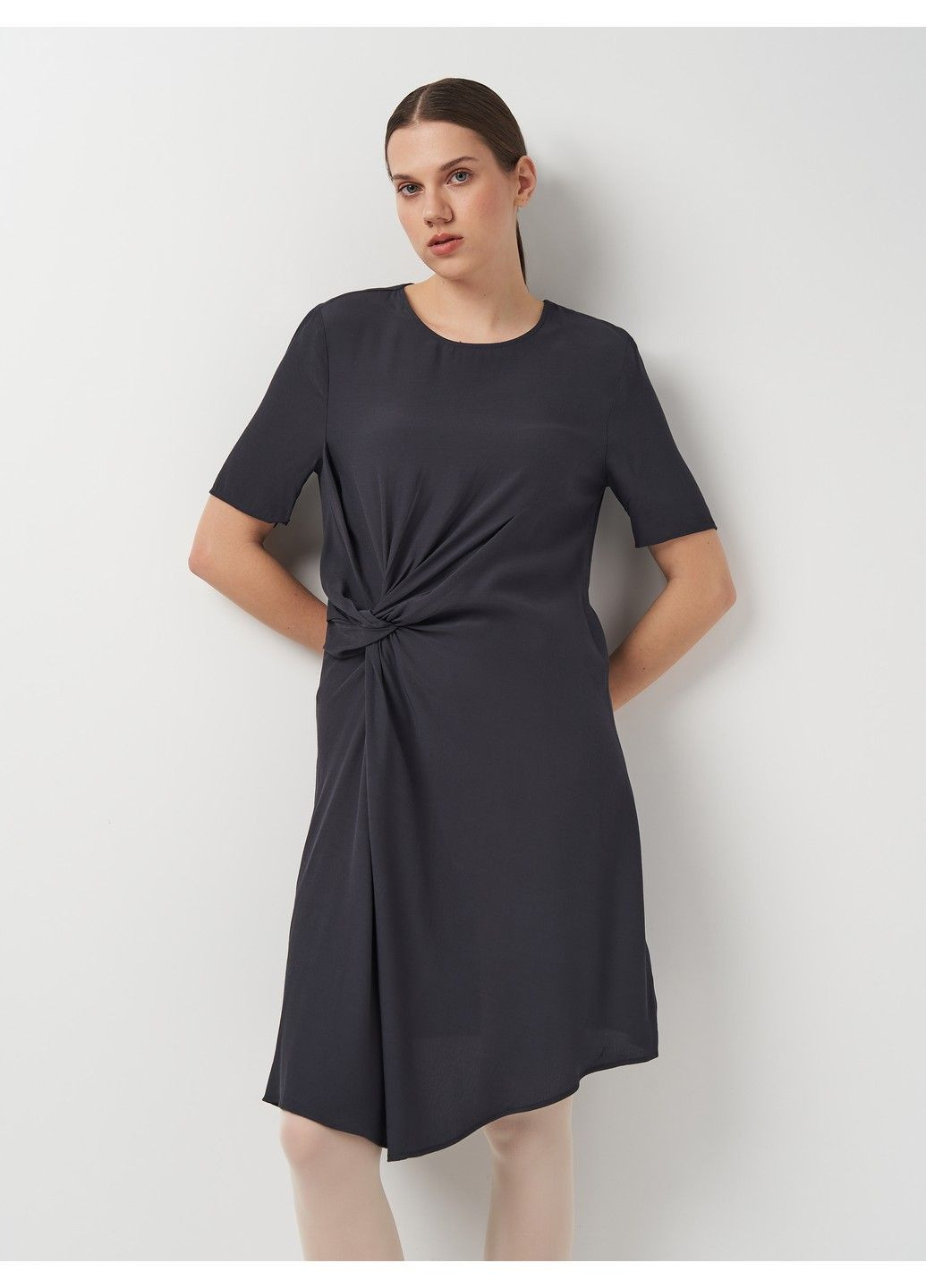 Темно-сіра кежуал сукня H&M однотонна