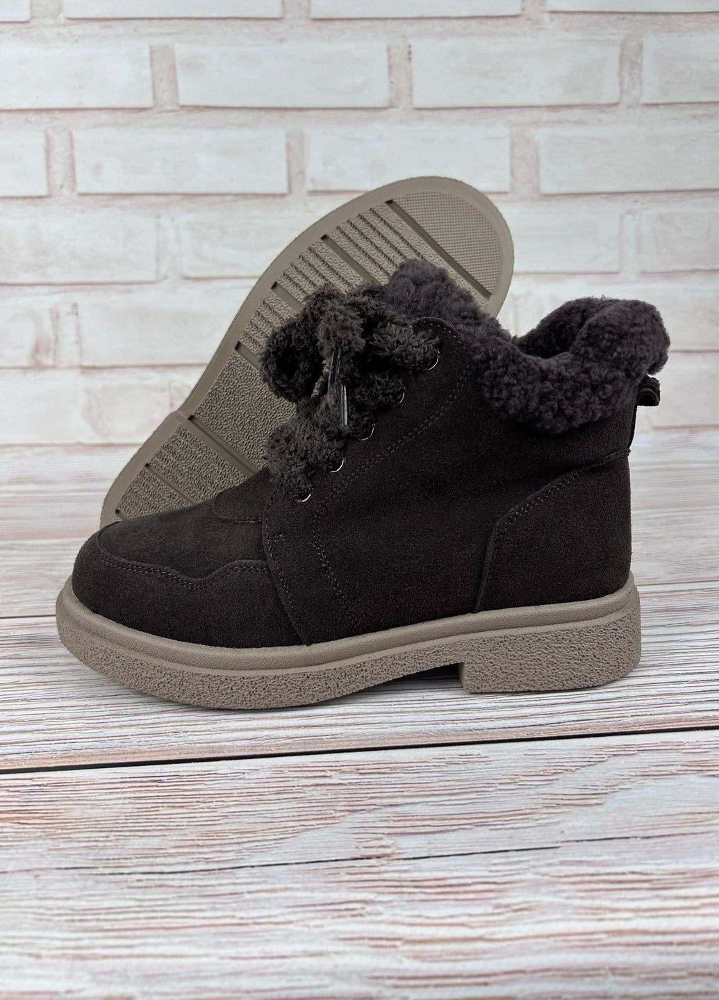 Жіночі черевики коричневі високі зимові черевики замшеві на плоскій підошві для прогулянок Hengji (365301236)