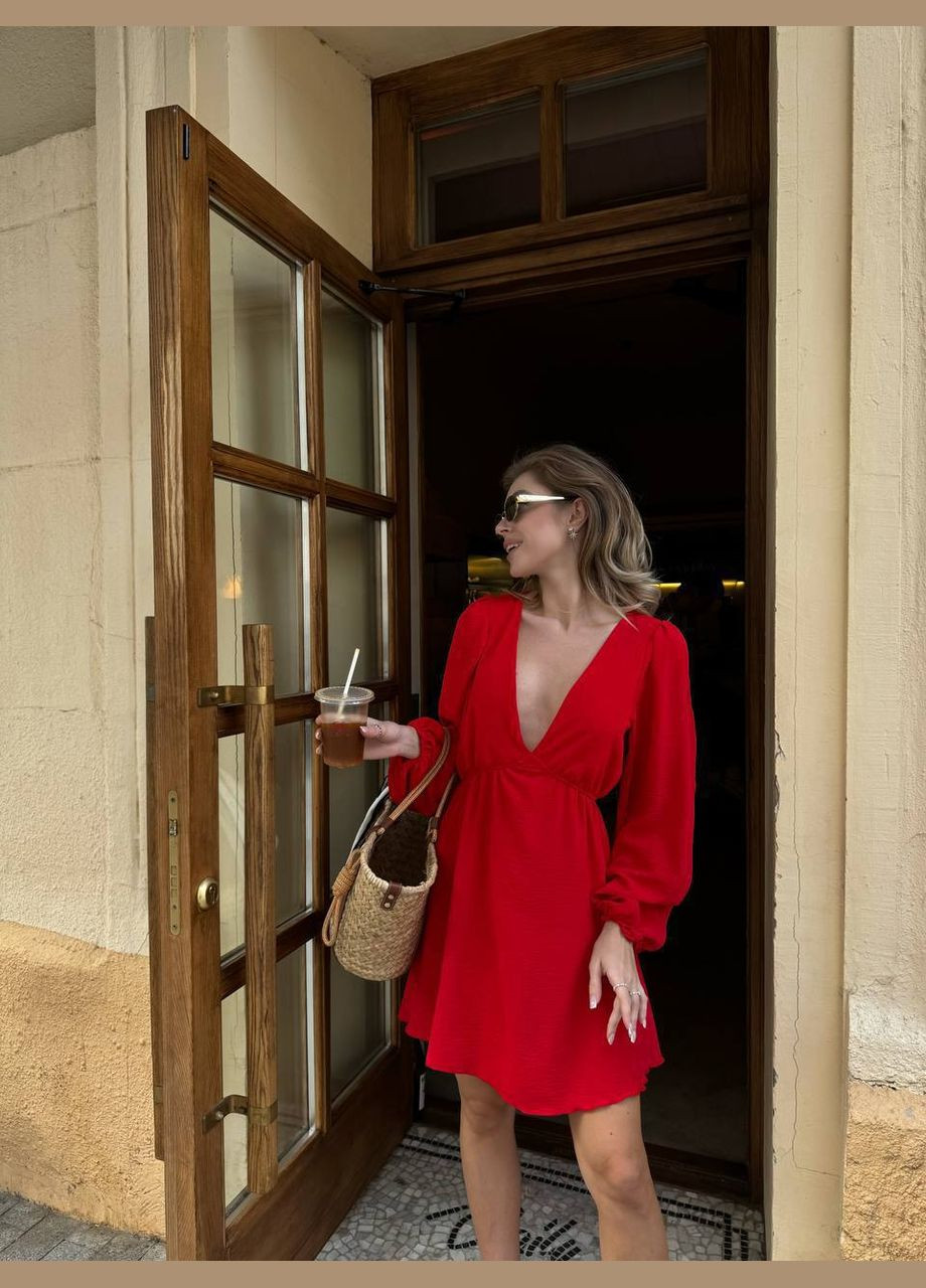 Красное нежное летнее платье с декольте креп жатка No Brand