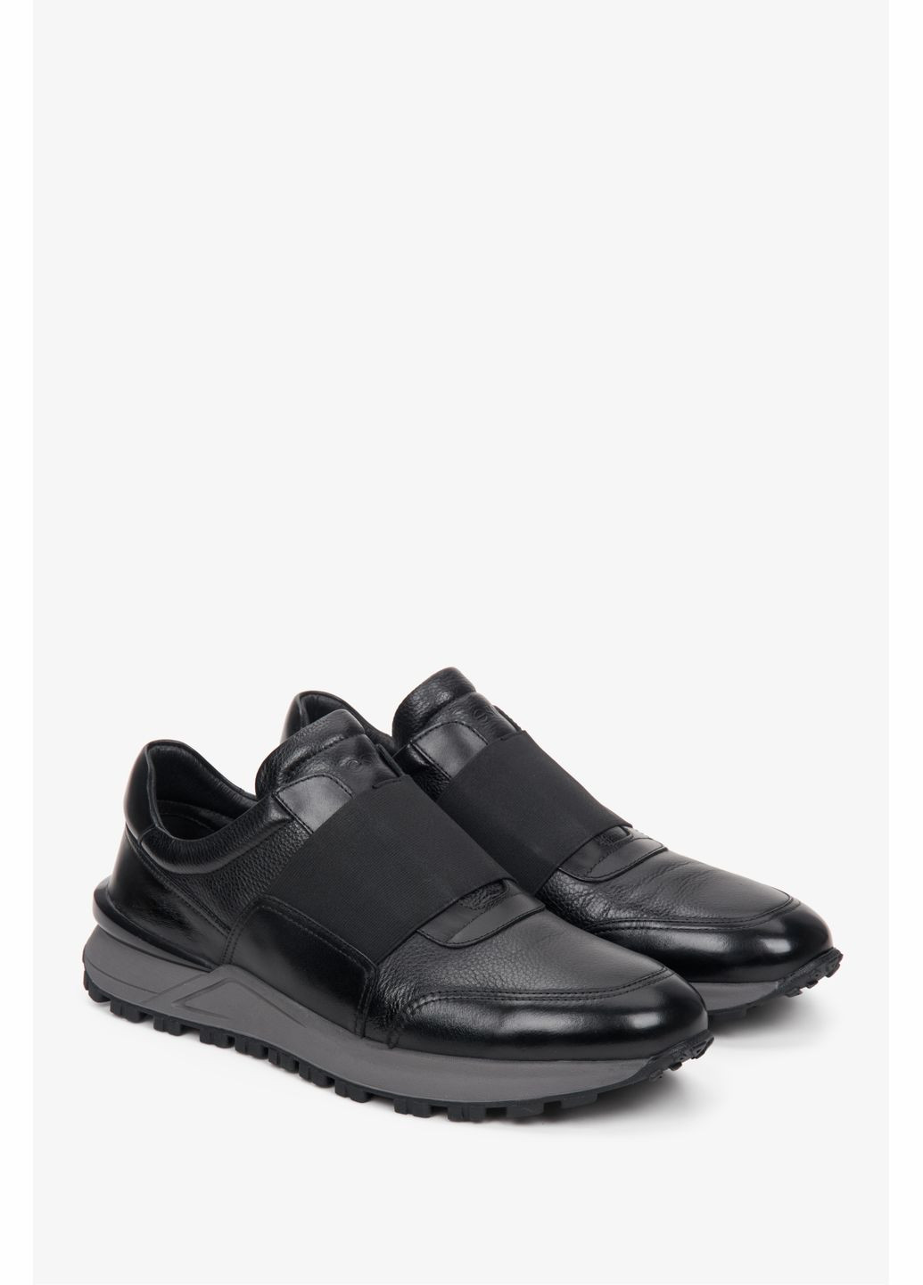 Чорні Осінні кросівки, колір чорний Estro