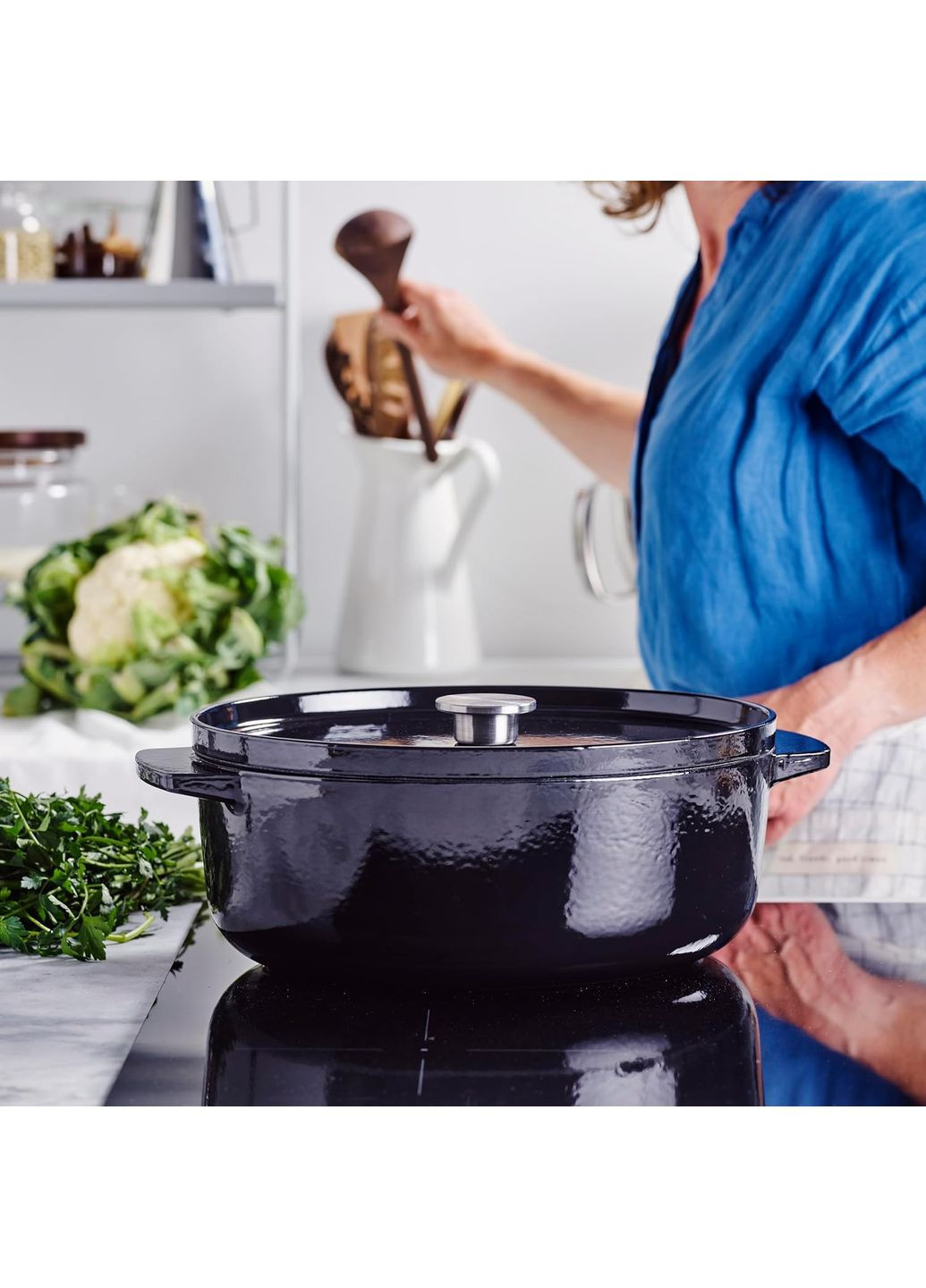 Гусятница чугунная с крышкой, 30 см, 5,6 л, черная (CC006064-001) KitchenAid (370641576)