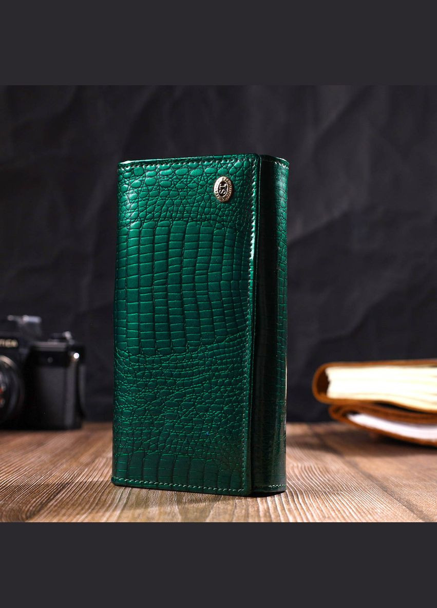 Лакований жіночий гаманець із блоком для візиток з натуральної шкіри 19424 Зелений st leather (329146494)