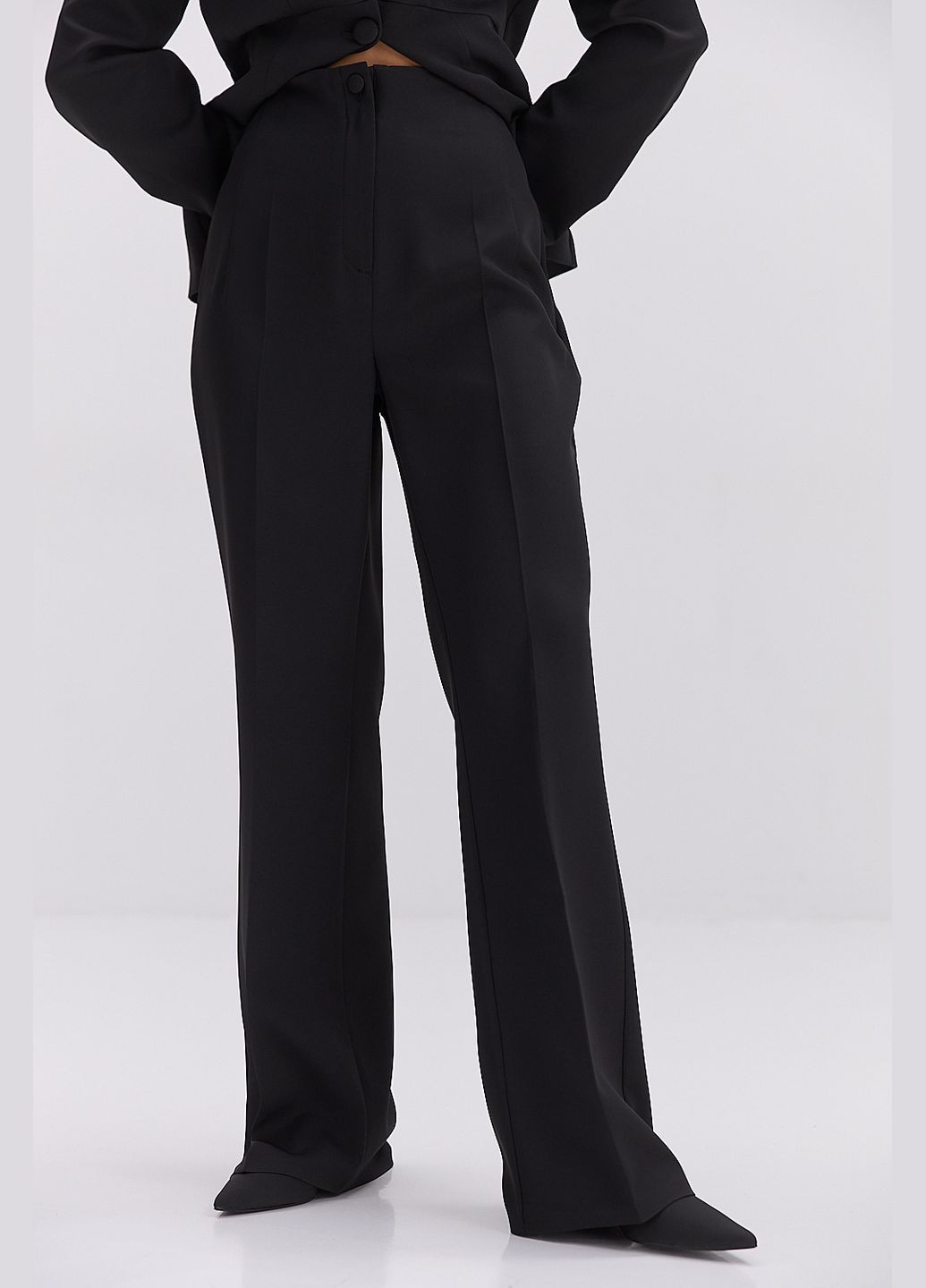 Женские классические брюки молочные со стрелками Arjen (317233870)