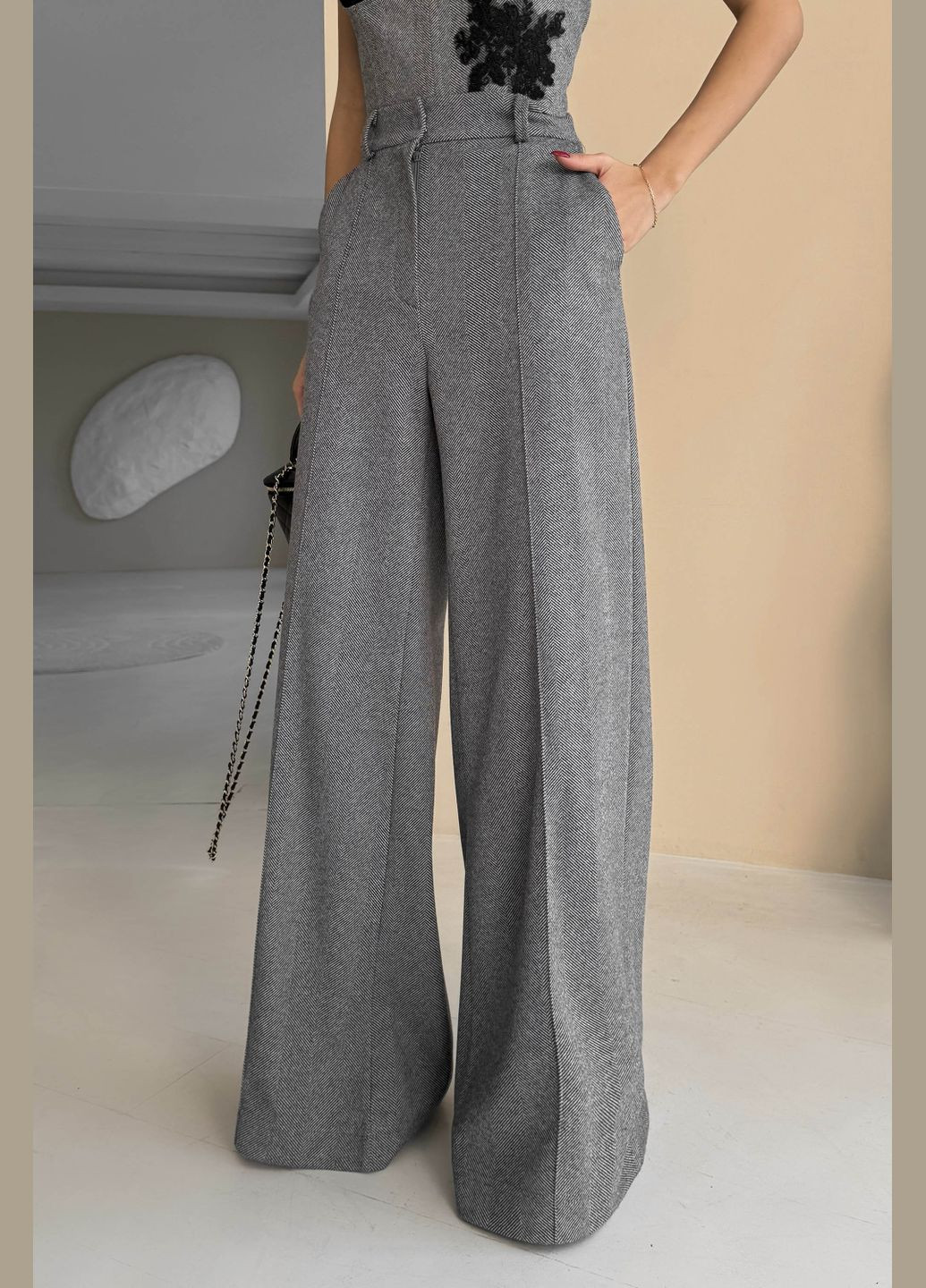 Стильные брюки серого цвета Jadone Fashion (315682231)