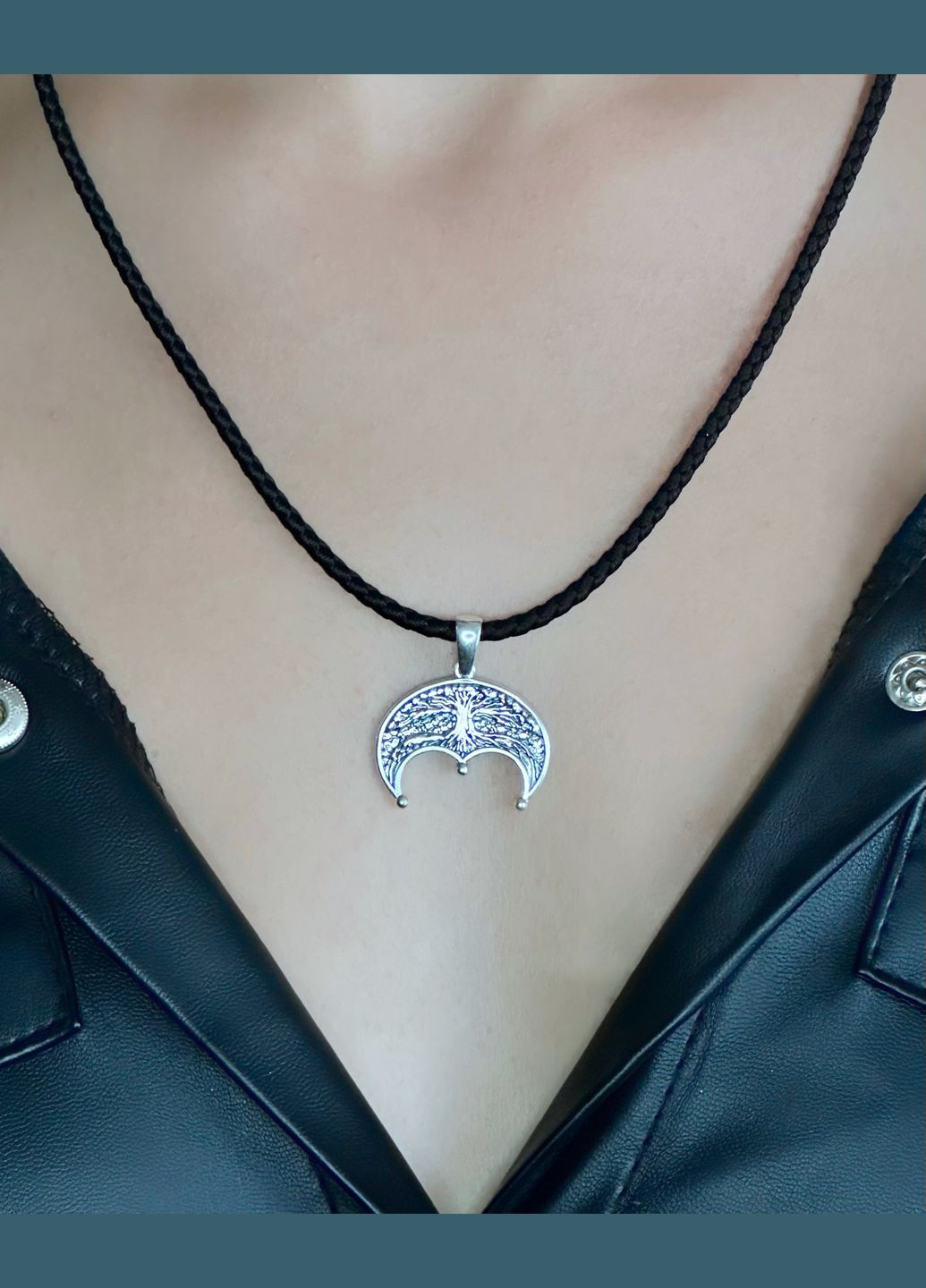 Серебряная подвеска лунница оберег на черную шнурку Family Jewelry House (322648781)