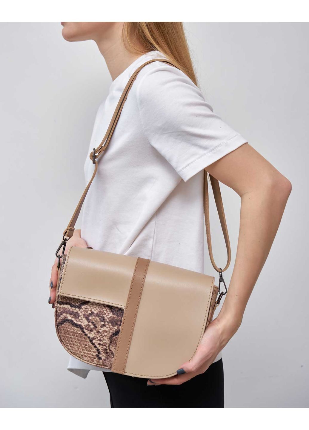 Сумка жіноча Джилл бежевий з екошкіри молодіжна для повсякденного використання з блискавкою та магнітом ProDobro (367265888)