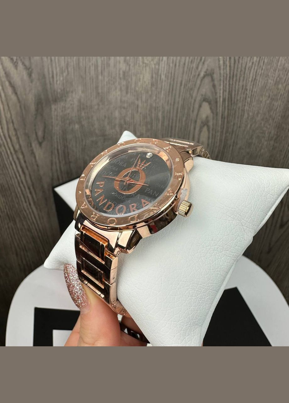 Женские наручные часы с металлическим браслетом в коробочке розовые OEM (322068581)