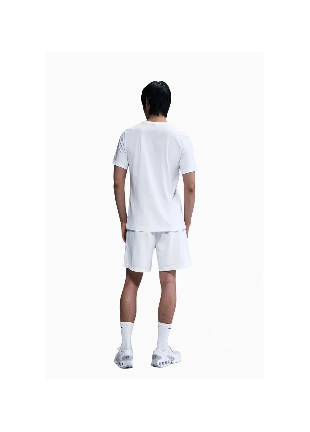 Біла футболка чоловіча air graphic white Nike