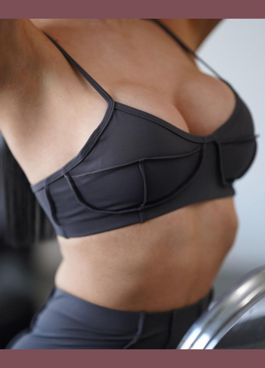 Спортивний костюм зі «швами назовні» (топ з чашками та легінси без пуш-ап), темно-сірого кольору, розмір S Trends (330757762)