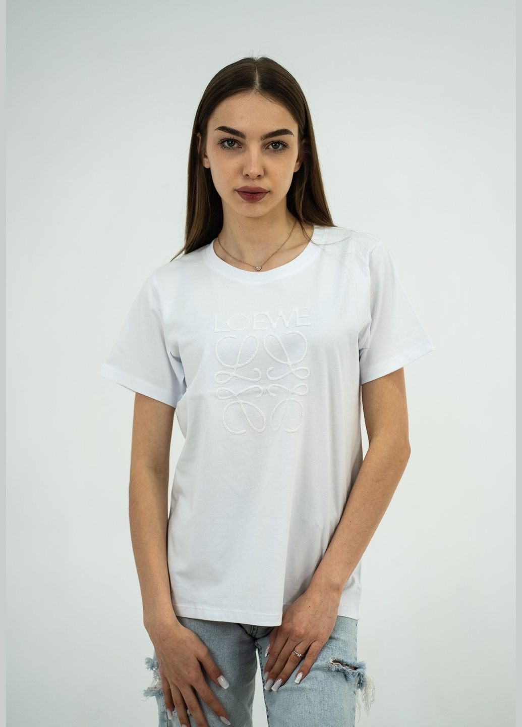Белая летняя футболка женская Loewe TISORT