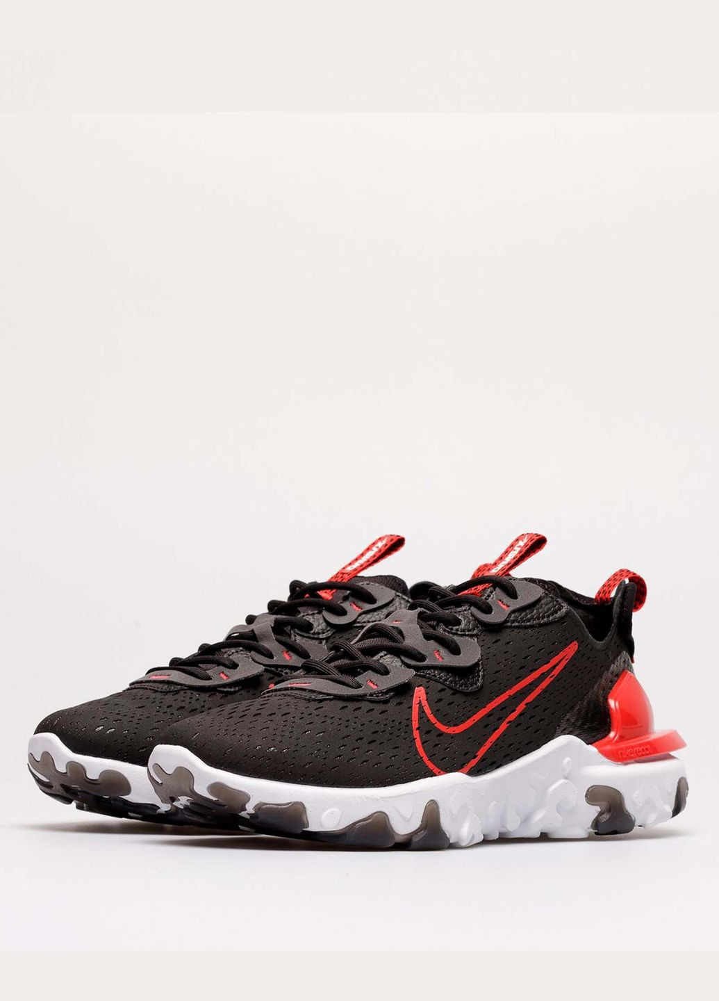 Белые всесезонные кроссовки мужские react vision fb3353-001 весна-лето текстиль черная сетка Nike