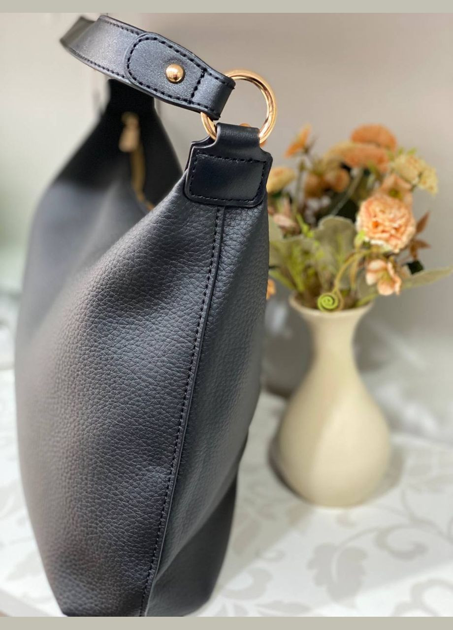 Базова жіноча сумка на плече iз еко-шкіри чорного кольору 32164 Fashion (338187919)