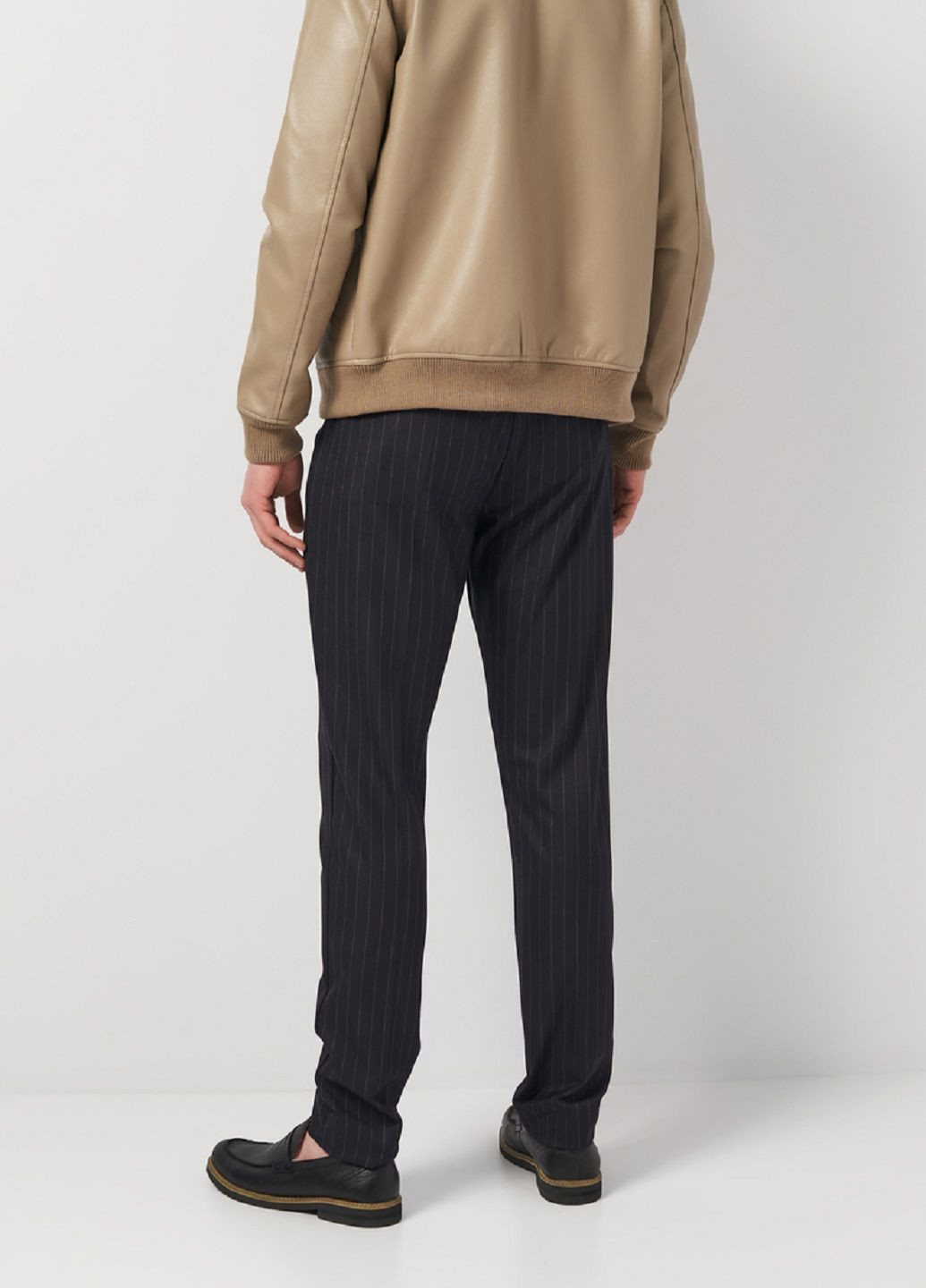 Темно-синие кэжуал демисезонные зауженные брюки Blend