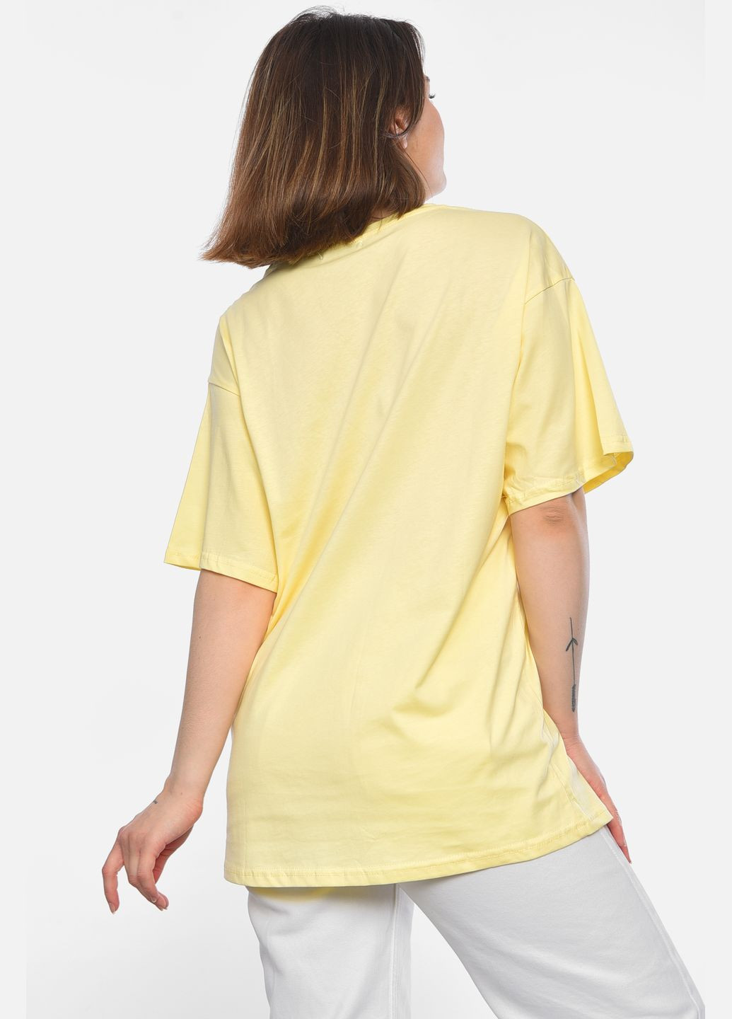 Желтая летняя футболка женская полубатальная желтого цвета Let's Shop