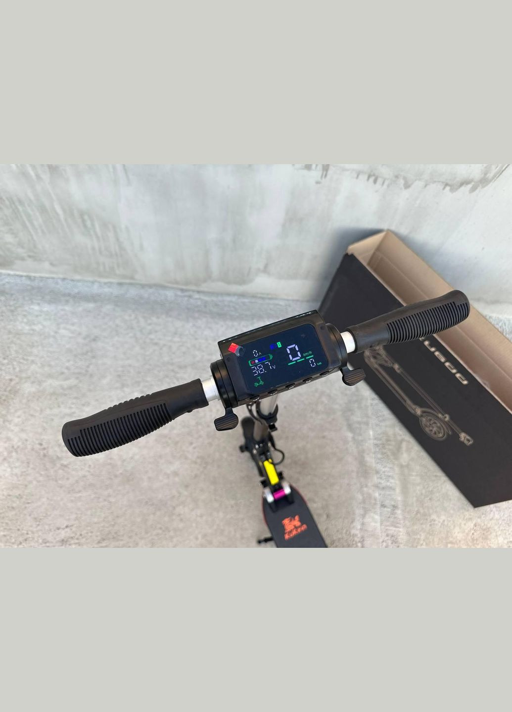 Електросамокат KIRIN "S3 PRO" 450W, 8.8Ah, 36V, Ø-8, 30 км/ч, 2024 года, чорний Kugoo (302894272)