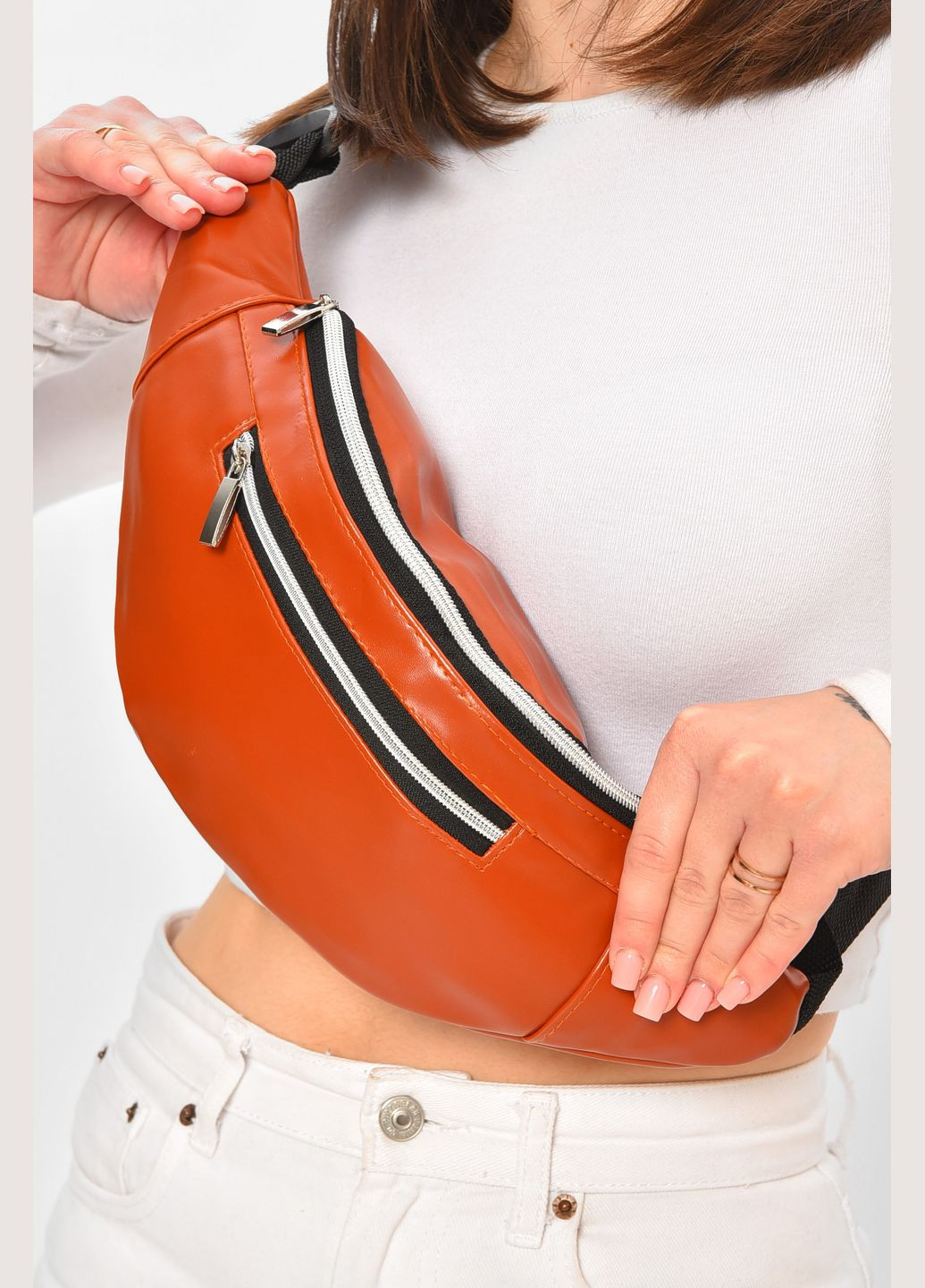 Бананка жіноча коричневого кольору Let's Shop (335007415)