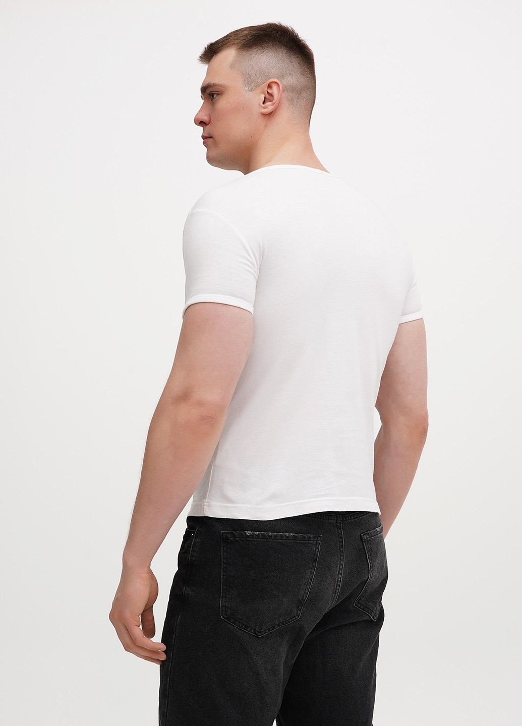 Біла футболка ZeeRucci