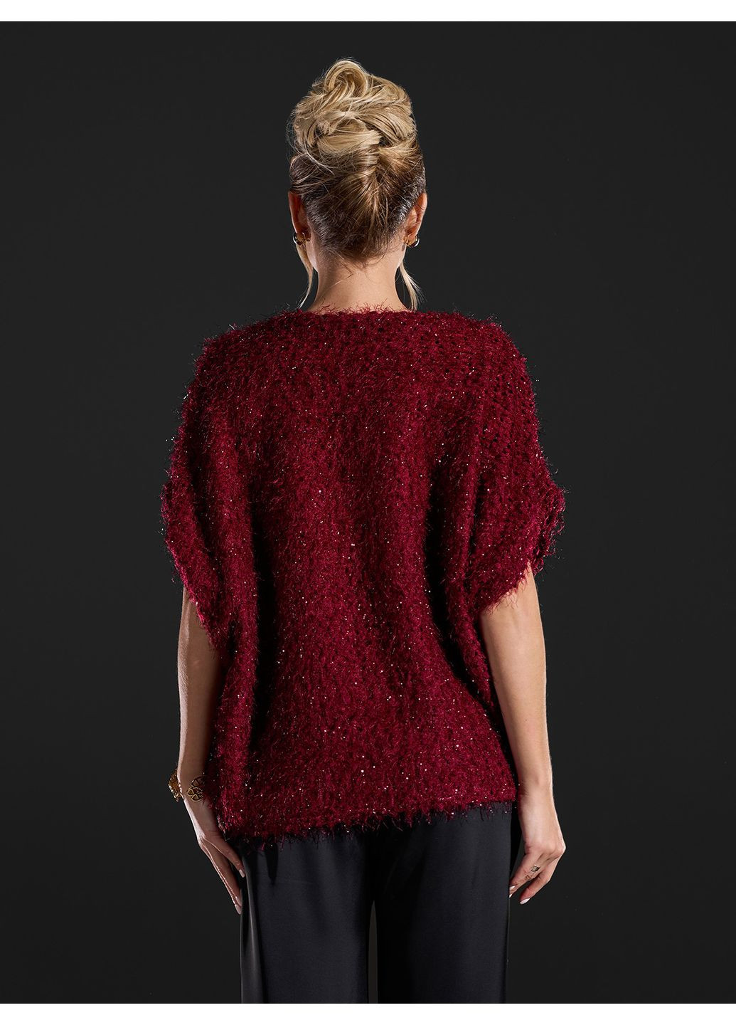 Темно-бордовый демисезонный фактурный свитер с приспущенными рукавами джемпер ISSA PLUS