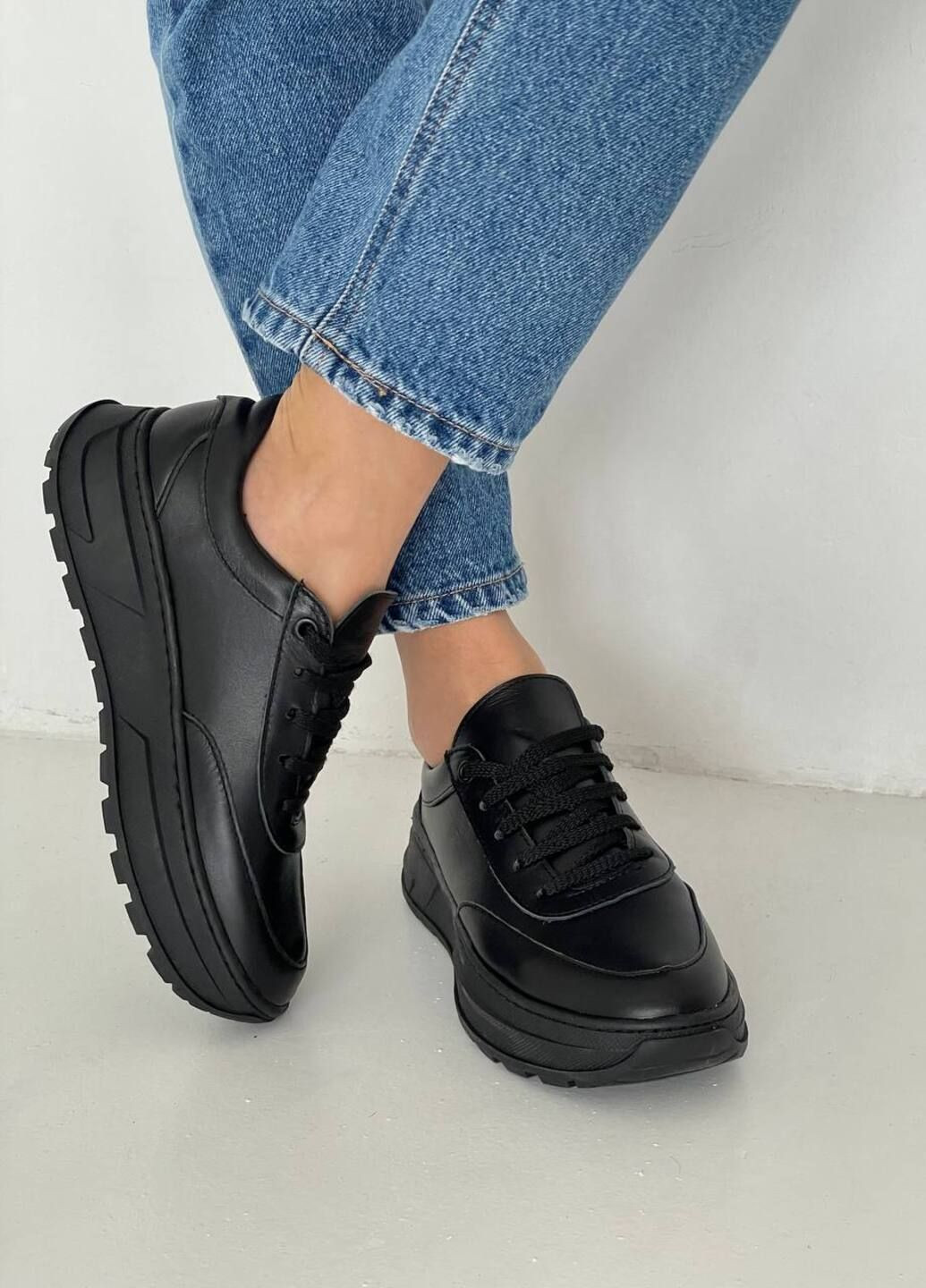 Кроссовки из натуральной кожи No Brand в чорному кольорі чёрные демисезоны (318069548)