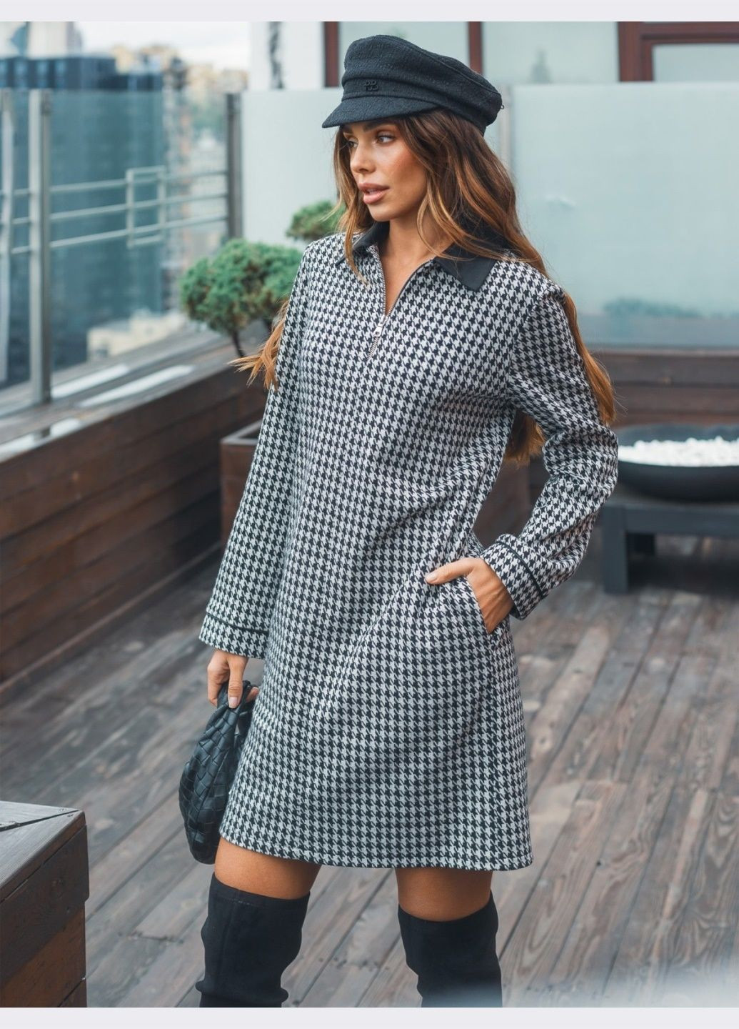 Чорна кежуал коротка сукня в чорну гусячу лапку Dressa з візерунком "гусяча лапка"