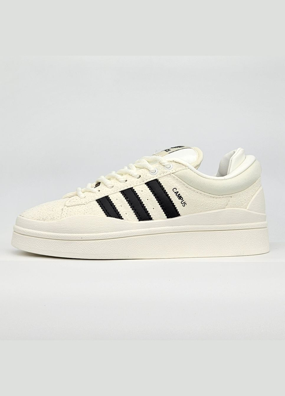 Кросівки жіночі і чоловічі Adidas Campus x Bad Bunny White | Адідас Кампус х Бед Бані білі No Brand білі демісезони (307397783)