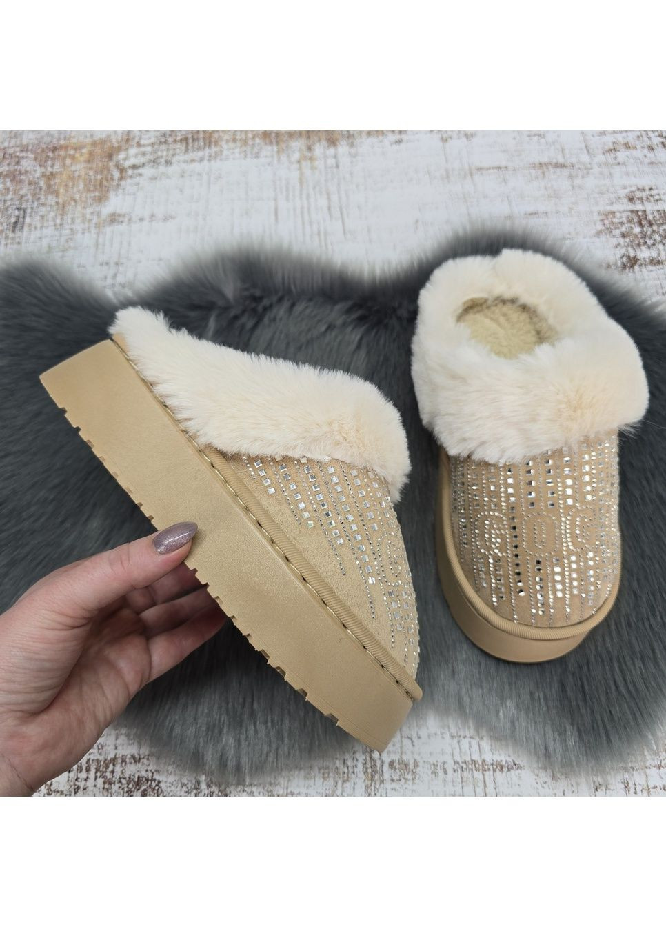 Бежевые тапочки домашние Fashion