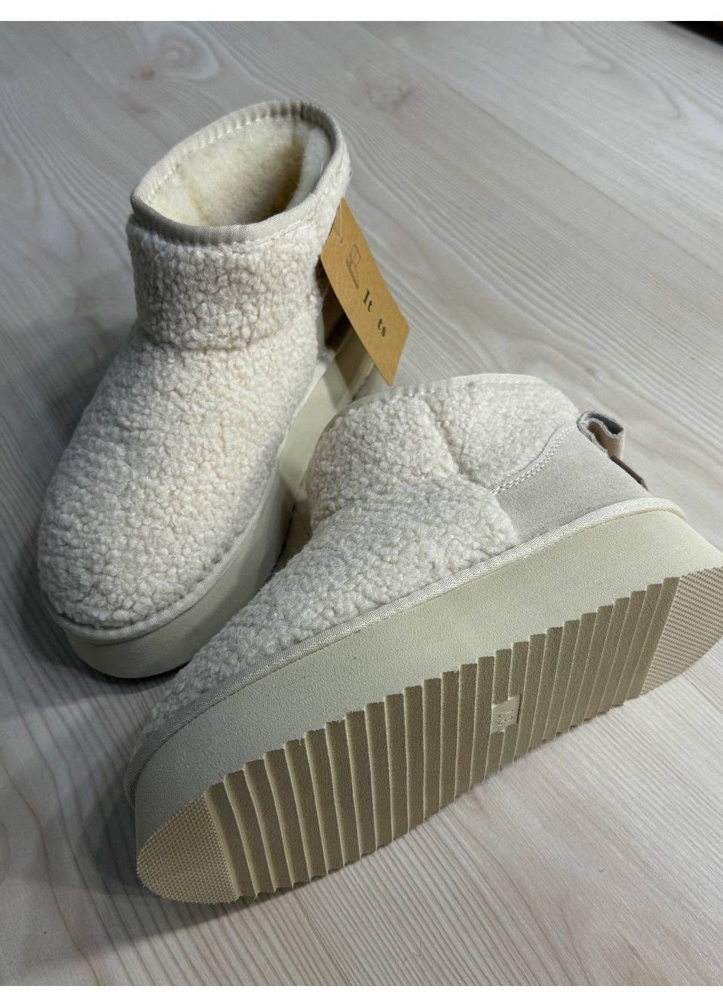 Уггі жіночі 1707-3 з хутром тедді на платформі молочні ITTS (370076343)