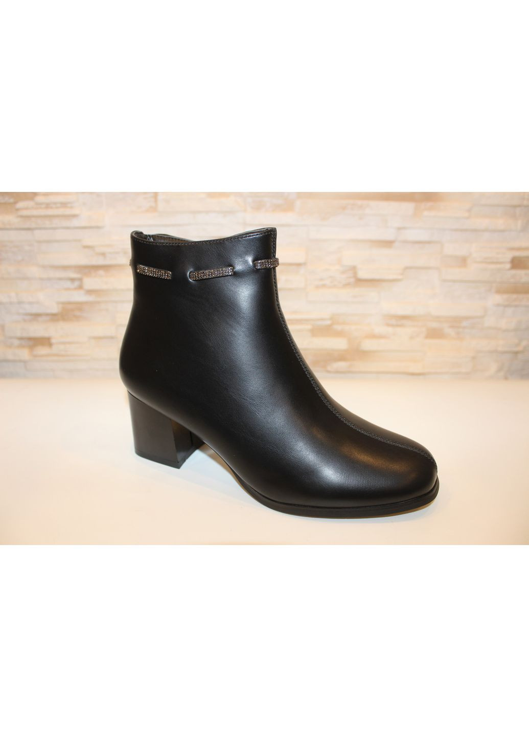 Черные демисезонная ботильоны женские черные демисезонные на каблуке No Brand Ботильони жіночі демісезонні