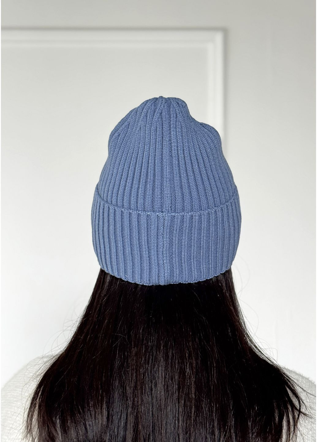 Зимняя шапка с минималистическим декором INNOE Шапка (365761375)