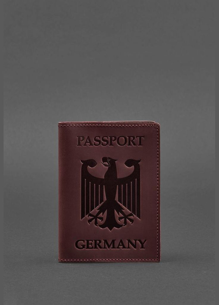 Кожаная обложка для паспорта с гербом Германии бордовая Crazy Horse (A-027292) BlankNote (329186670)