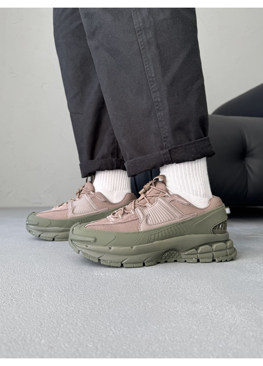 Кросівки жіночі та чоловічі Nike Zoom Vomero Roam Khaki | Найк Вомеро Роам хакі демісезони (372463783)