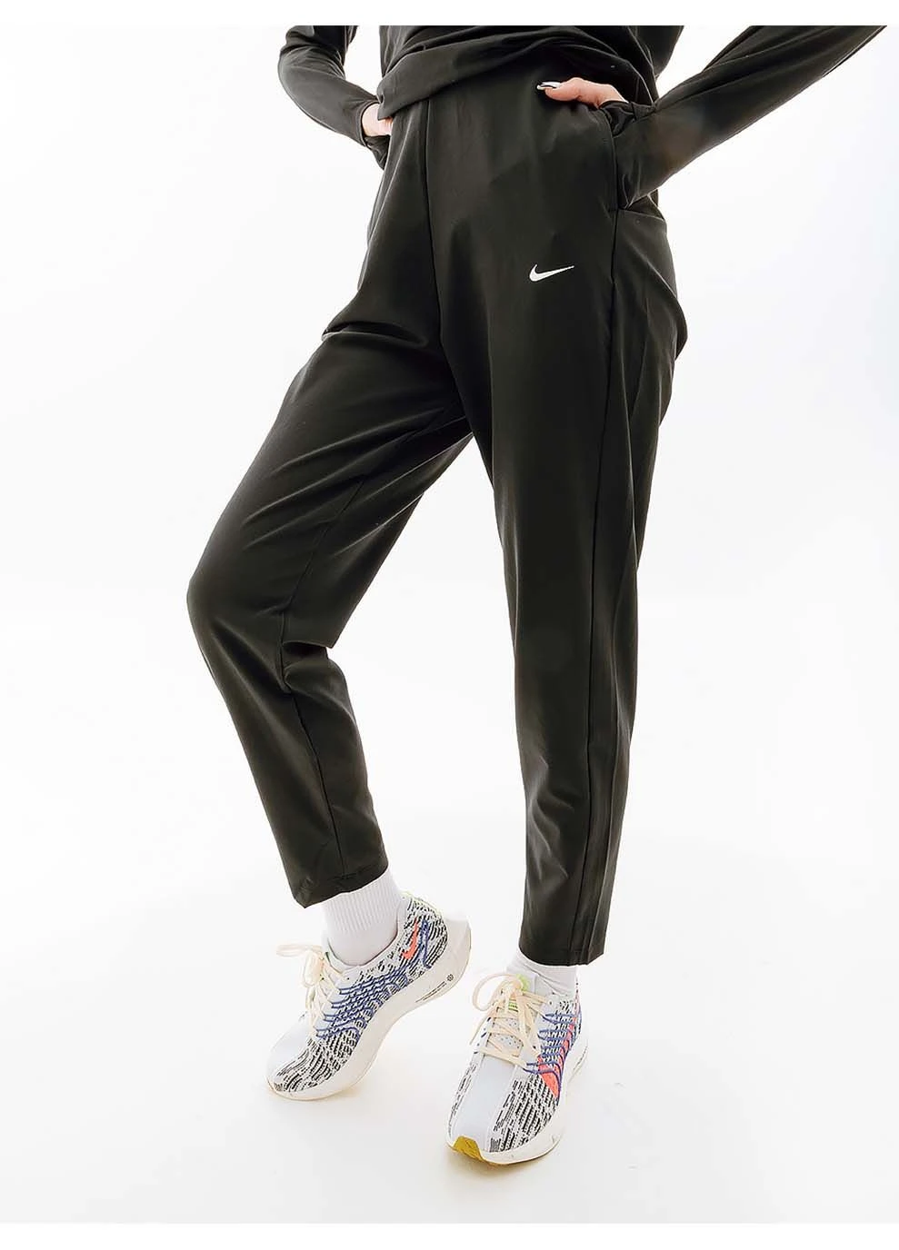 Жіночі Штани W NK DF BLISS MR VCTRY PANT Чорний Nike (282317860)