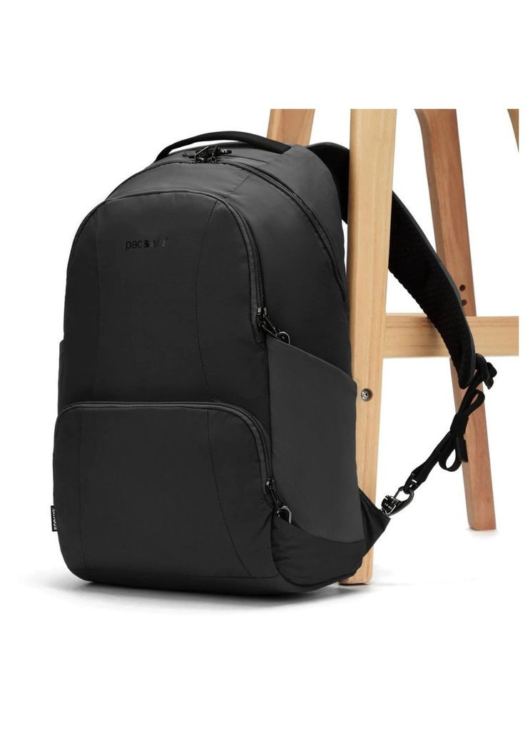 Рюкзак туристичний LS450 backpack (m457098) Pacsafe LS450 backpack чорний (372968369)