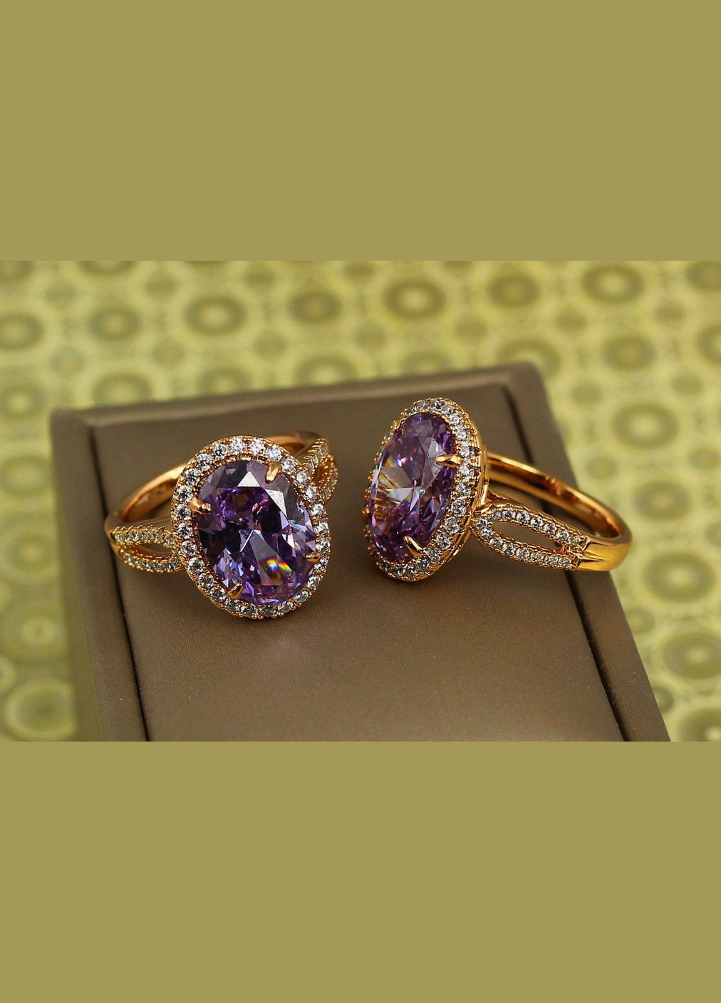 Кольцо Камея с фиолетовым камнем р 16 золотистое. Xuping Jewelry (316607240)