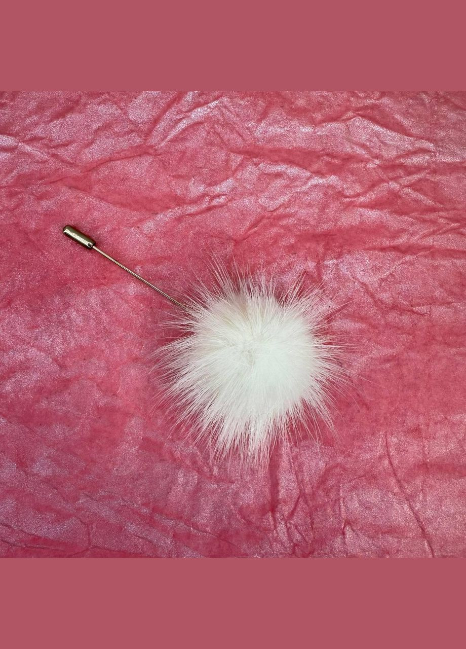 Брошь меховая, арт. 005, белый, 9 см Fiona (347765981)