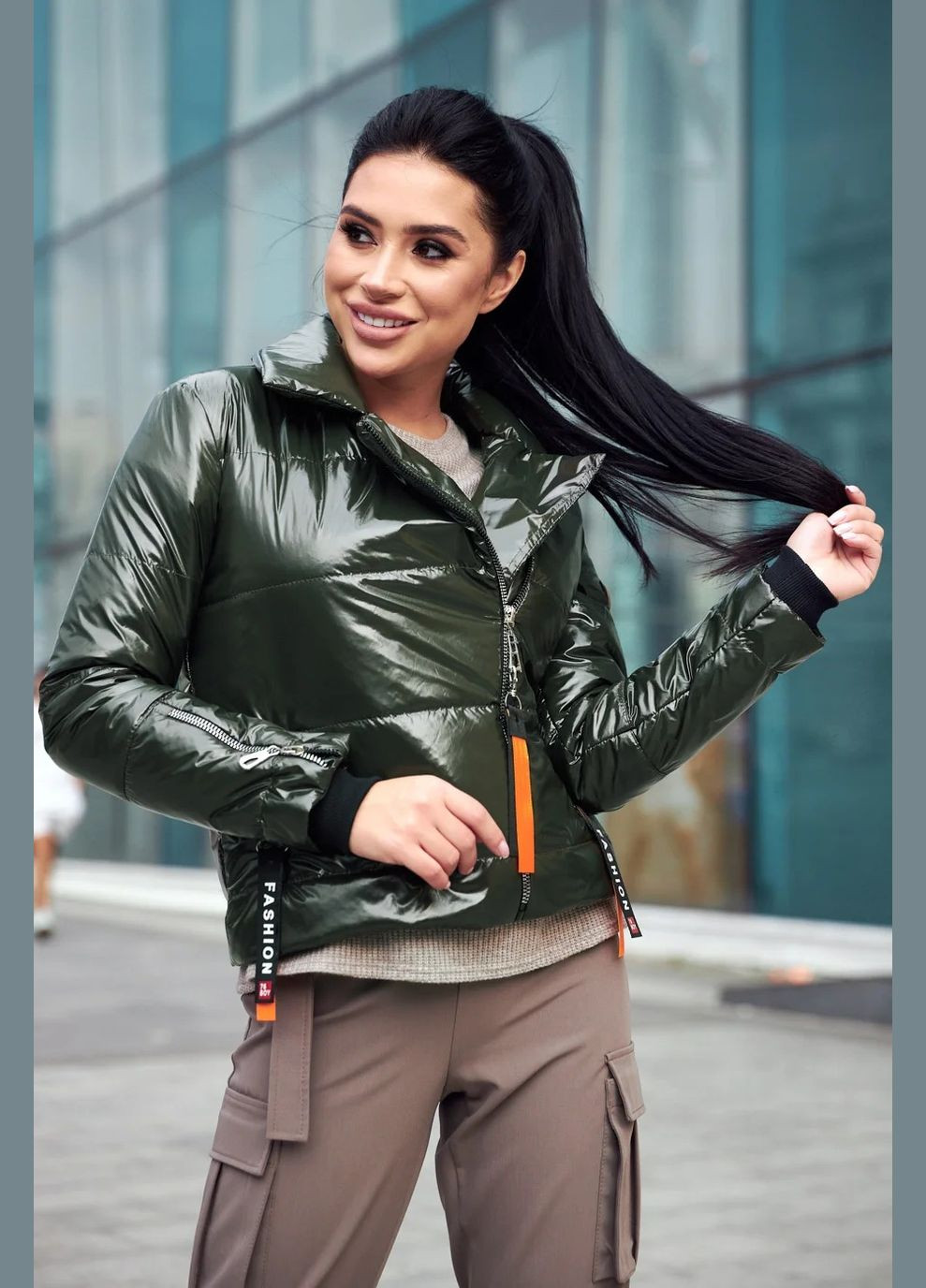 Зеленая демисезонная куртка-косуха Seventeen