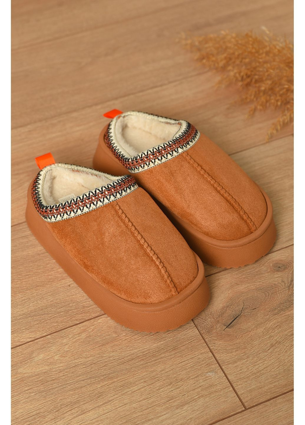 Домашні капці жіночі на хутрі коричневого кольору Let's Shop (362082677)