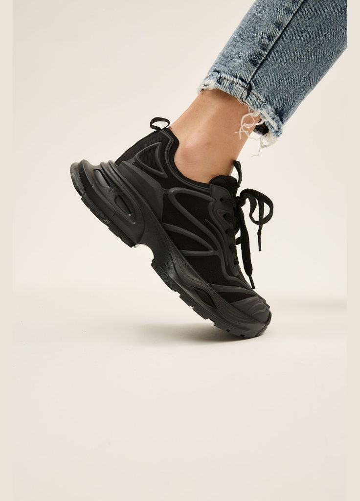 Черные демисезонные кроссовки 183401 Lonza