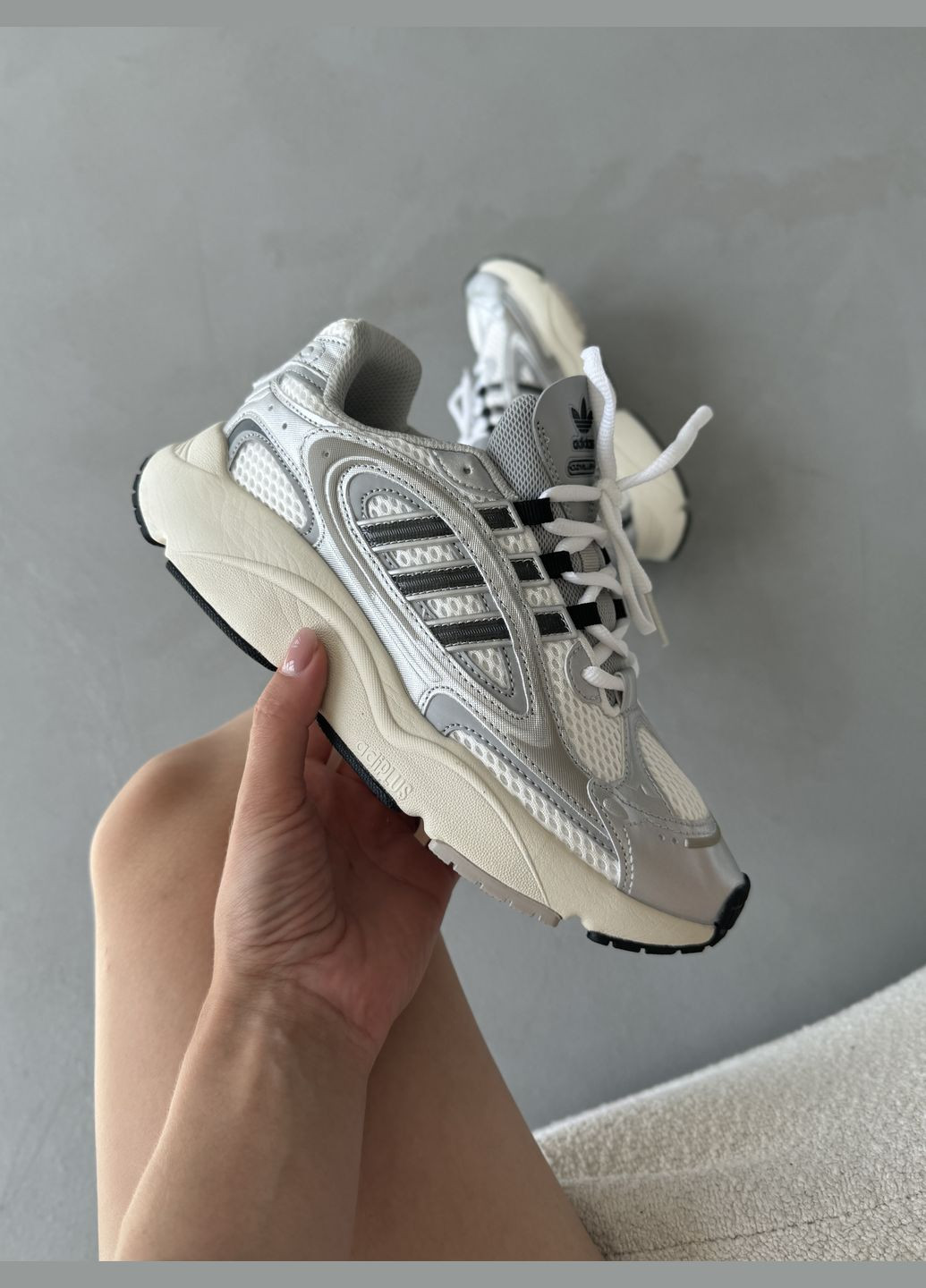 Кроссовки женские и мужские Adidas Ozmillen gray | Озмиллен серые No Brand серые демисезоны (316507763)