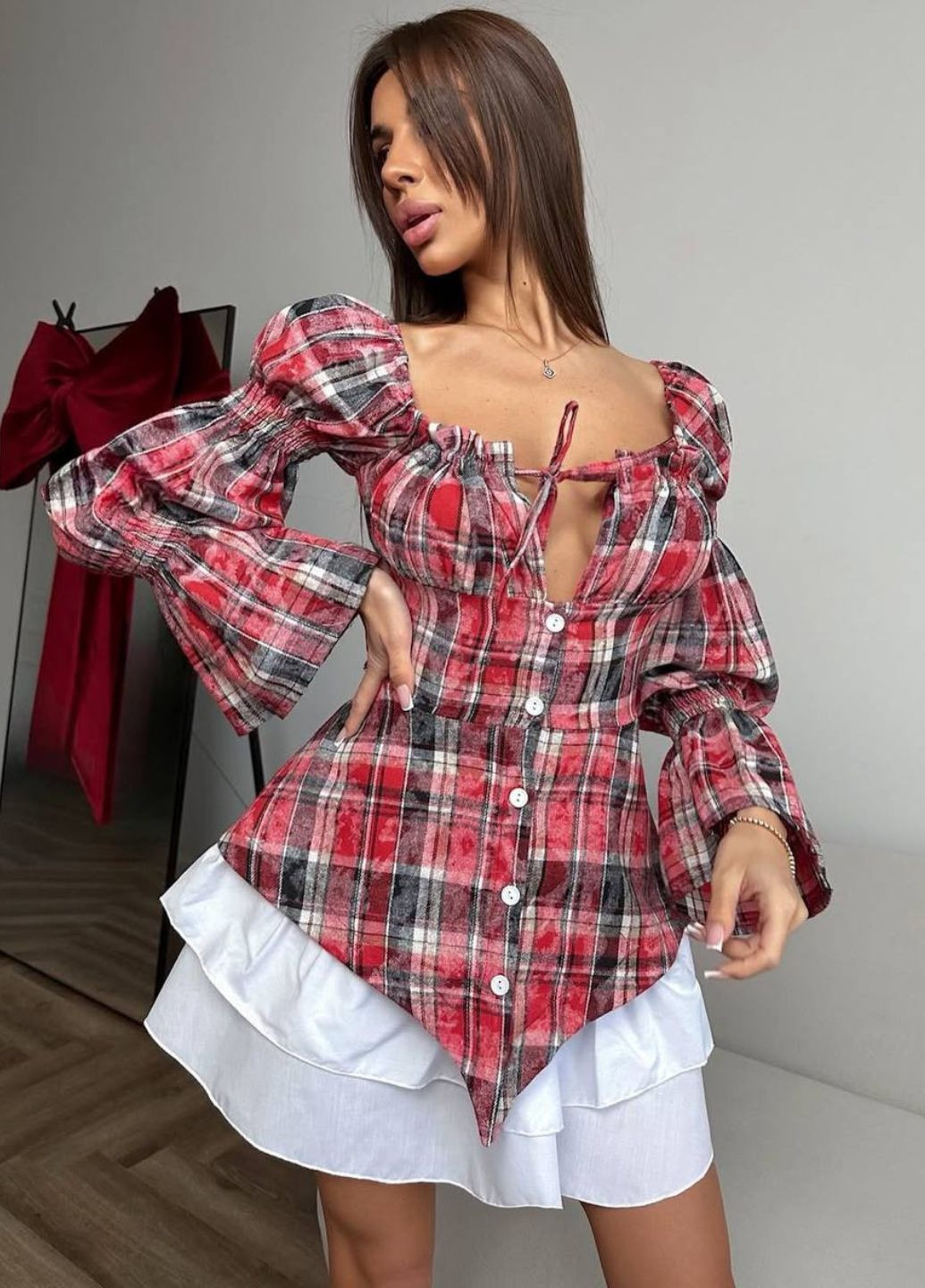 Бордова кежуал вишукана міні сукня комбінація з верхом в клітинку та подвійною спідницею сукня-комбінація Tik-Tak в клітинку