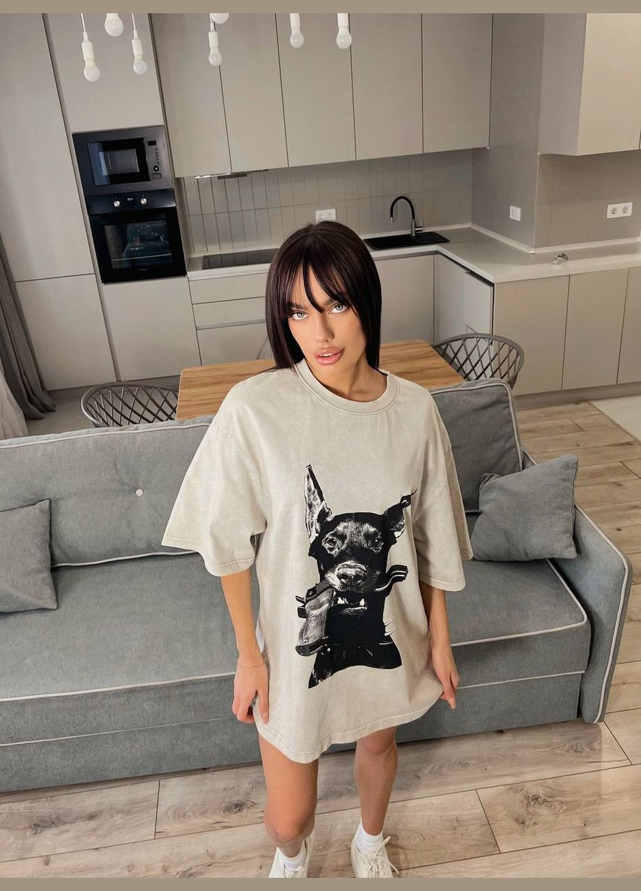 Жіноча футболка в стилі оверсайз з принтом MonCher - (330983806)