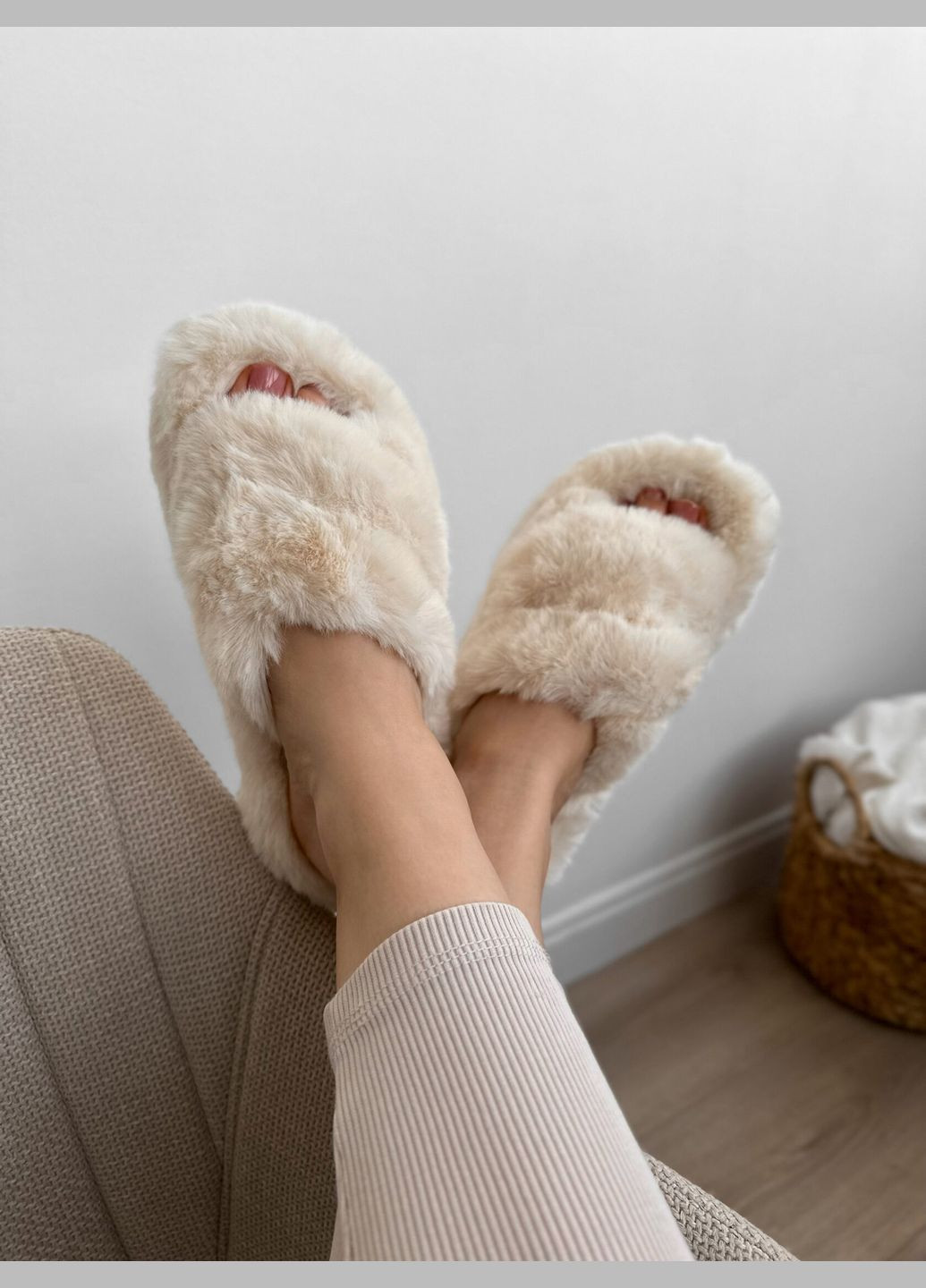 Домашні капці хутро Fashion (304609850)