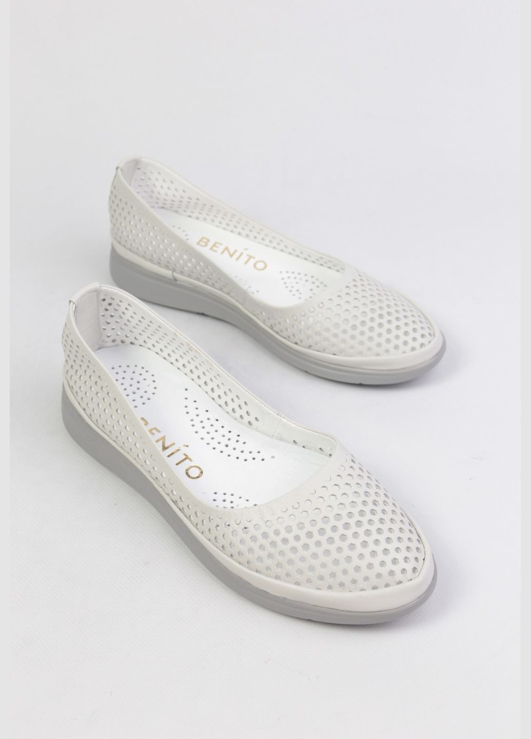 Жіночі балетки Benito | молочні однотонні натуральна шкіра (322365611)