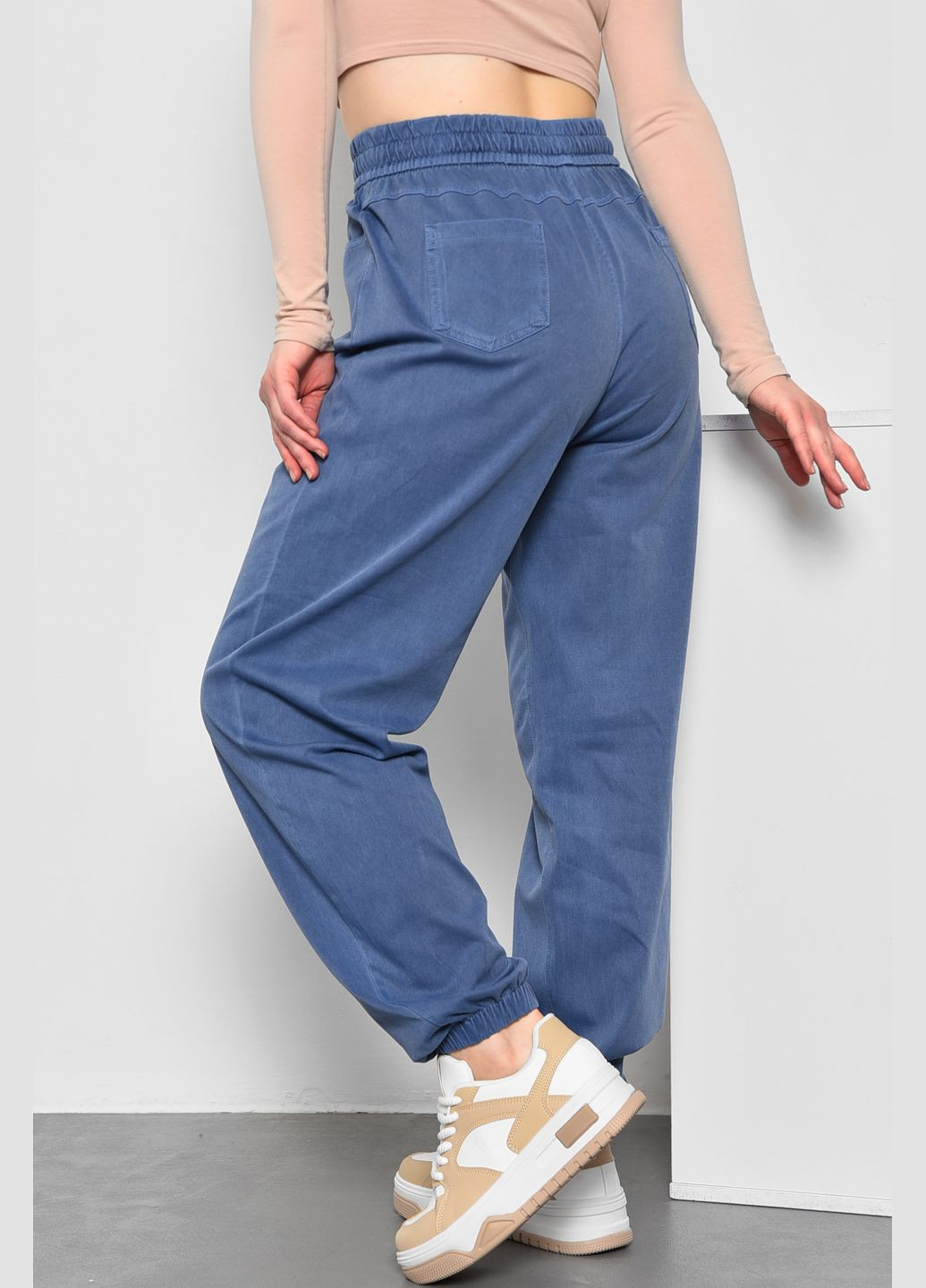 Штани жіночі напівбатальні блакитного кольору Let's Shop (278274334)