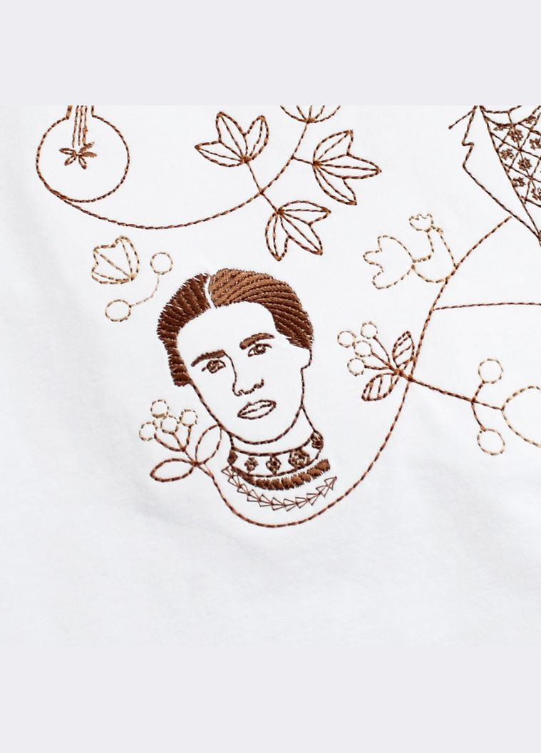 Жіноча футболка з вишивкою Титани біла з коричневим Ladan — 303727284