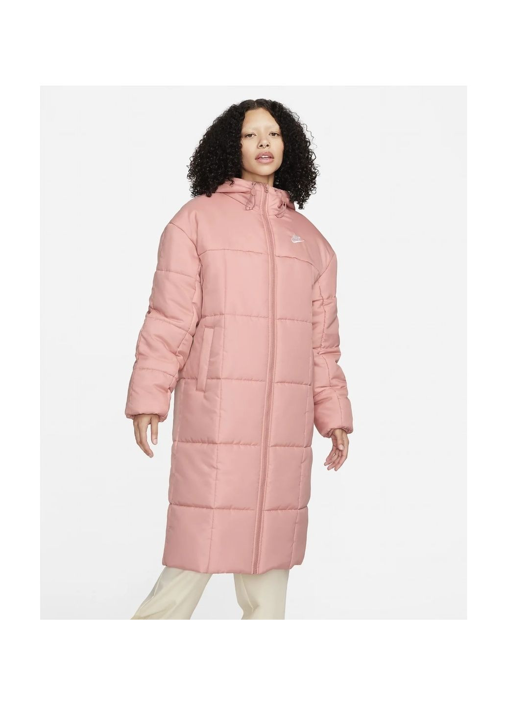 Рожева парка жіноча sportswear classic puffer therma-fit loose hooded parka pink Nike