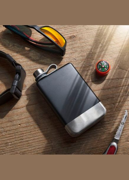 Набір фляга та стаканчики Tahat 266 мл Black (F5001200AJ3) Schwarzwolf (316190629)