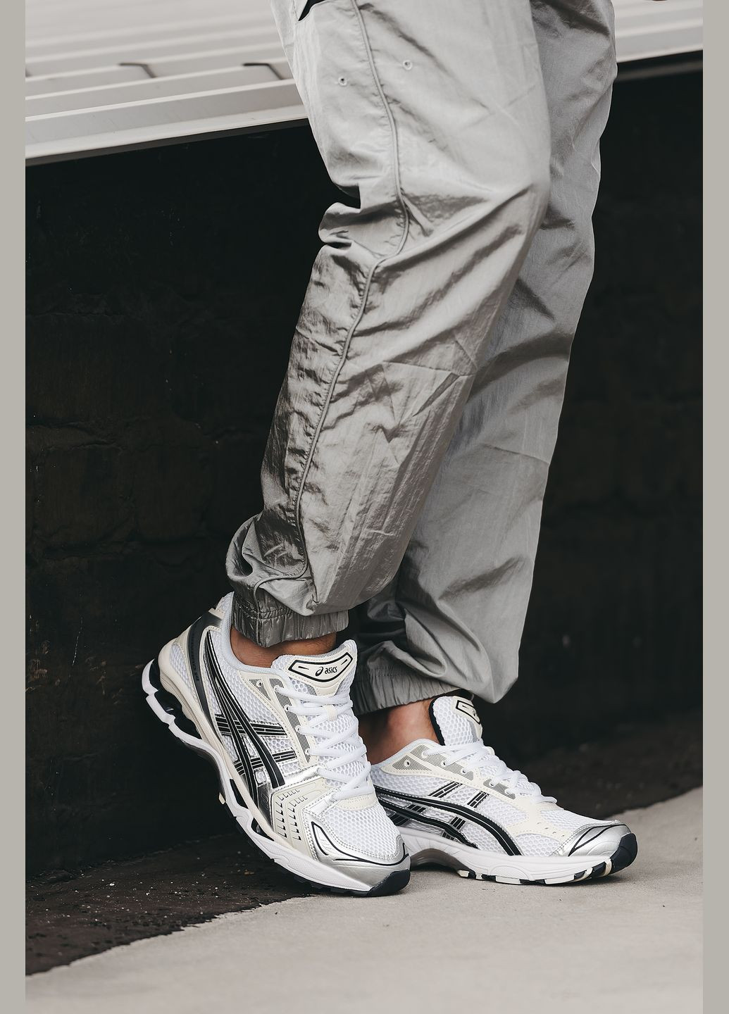 Кросівки жіночі і чоловічі Asics Gel-Kayano 14 white grey black | Асікс Гель-Каяно 14 білі сірі чорні No Brand білі всесезони (315155249)
