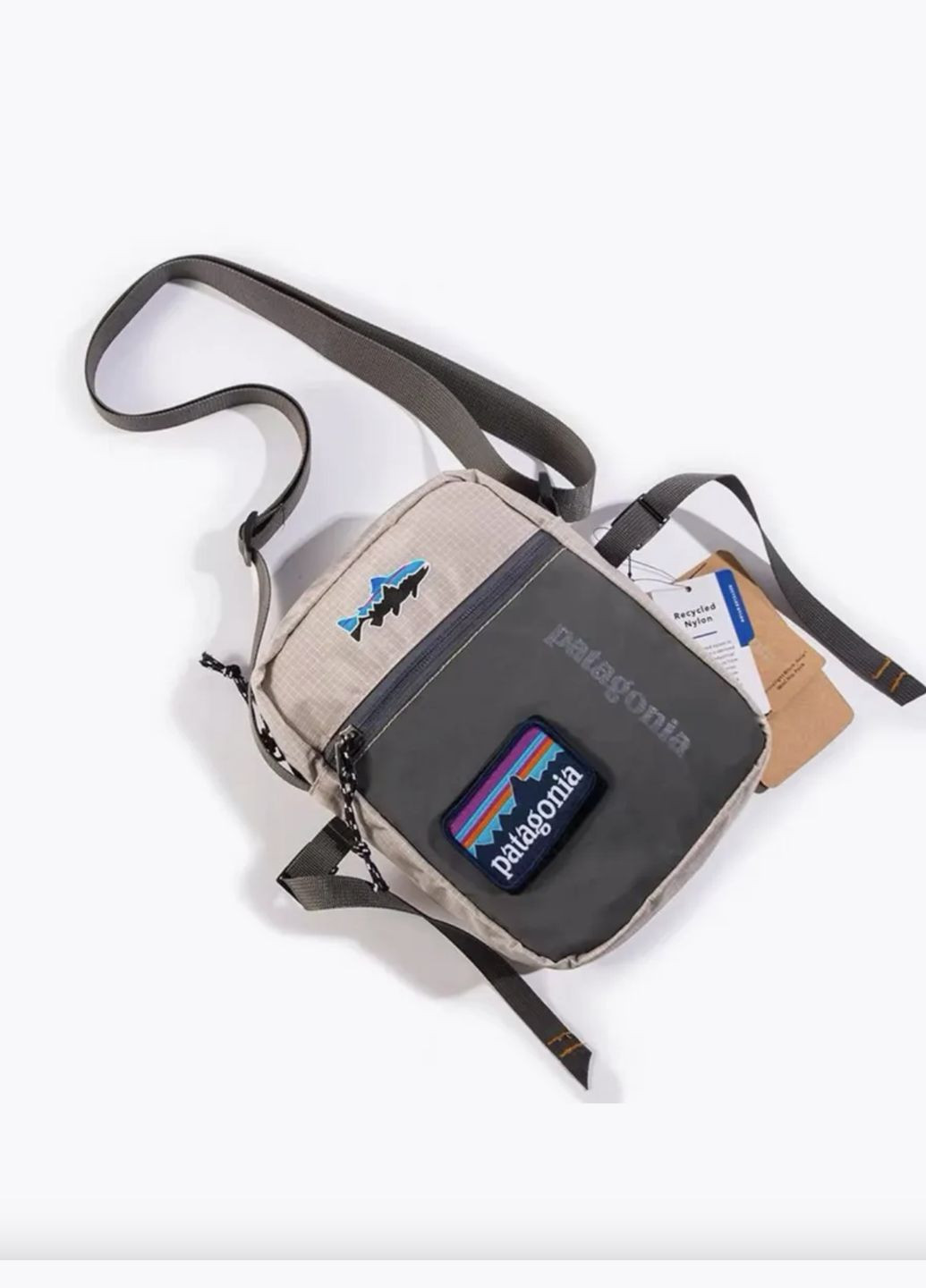 Водонепроницаемая сумка унисекс со съемным патчем в сером цвете. No Brand Мессенджер (322768043)